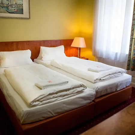 City Hotel - Heefa Ohg-2